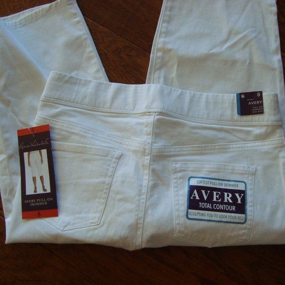 NWT Gloria Vanderbilt Avery Pull On Skimmer Mid-Rise Capris White sz 8 - Picture 7 of 13